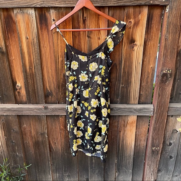 Cupcakes and Cashmere  Size 4 Ariadne Slub Chiffon Asymmetric Dress with Ruffle - Picture 7 of 9